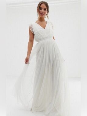 ANAYA WITH LOVE White Maxi Tulle Dress with V-Neck